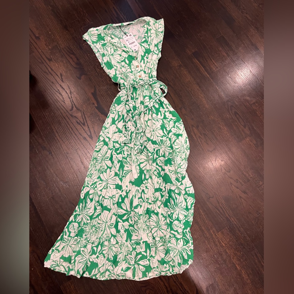 Zara Women’s Sleeveless Midi Green Dress - Size XS